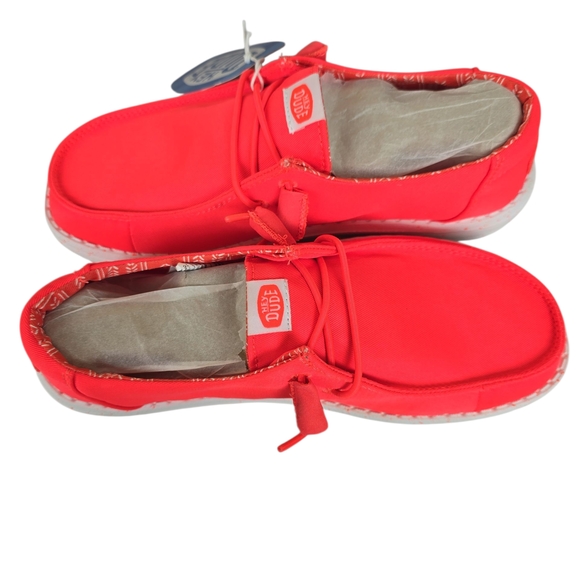 NWT HEY DUDE shoes For Women Sz 7 - Picture 3 of 6